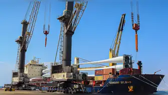 ¡LLEGARON 18 HÉLICES A PARACAS!