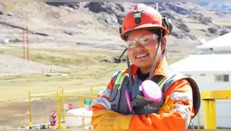 Mujeres en Minería: Conoce la historia de Kimberly Callocsa