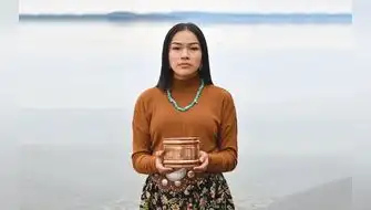 Autumn Peltier la canadiense que lucha por un futuro sostenible y justo