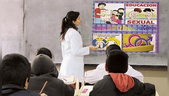 Comisión de Educación aprueba rol de obstetras en educación sexual