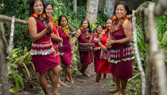Asociación de mujeres recibe concesión sobre área de conservación