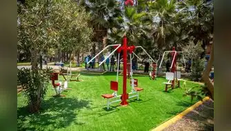 Inauguran juegos recreativos elaborados con armas fundidas