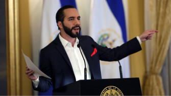 Nayib Bukele califica de “absurda” prohibición de minería en El Salvador