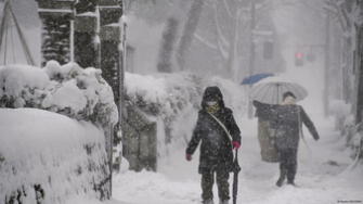 Nevadas históricas causan terribles estragos en el norte de Japón