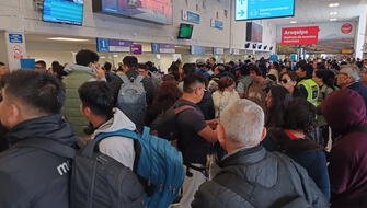 Cancelan más vuelos por mal tiempo en Arequipa