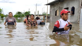 Ecuador declara emergencia por lluvias intensas