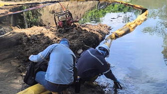 Ecuador: Derrame de petróleo afecta refugio de vida silvestre