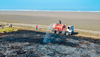 Incendio forestal arrasa 15 hectáreas de cobertura natural en Arequipa