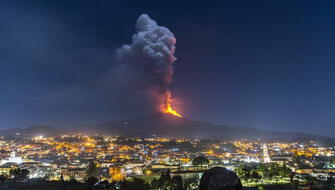 Alerta en Italia por nueva erupción del volcán Etna