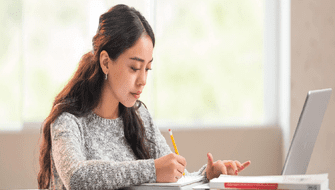 Ansiedad y estrés en estudiantes universitarios: consejos prácticos para prevenir el colapso académico y cuidar tu salud mental