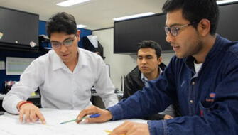 ¿Cómo aumentar tu empleabilidad con estudios de posgrado?: claves para destacar en el mercado laboral