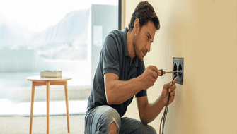 Guía práctica para un mantenimiento eléctrico  seguro en tu vivienda: pasos clave y recomendaciones esenciales