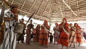 Pueblos indígenas en el Perú: entre la resistencia y la deuda histórica