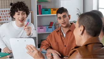 Cursos de pedagogía para profesionales: convierte tu trayectoria en enseñanza memorable