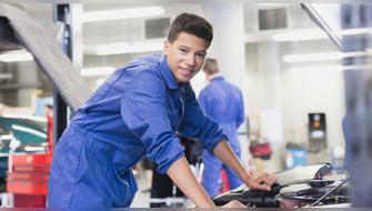 Estudiar y trabajar al mismo tiempo: lo que exigen 8 de cada 10 jóvenes peruanos, según Ipsos