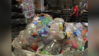 Habitantes de Europa generan 178 kilos de envases al año