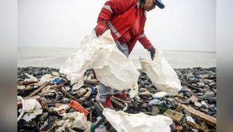 Perú plantea reducir en 80 % la contaminación plástica