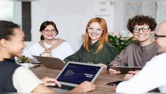 Gestión de personas 2026: las cinco tendencias que impulsarán la transformación digital del talento humano Gestión de personas 2026: las cinco tendencias que impulsarán la transformación digital del talento humano