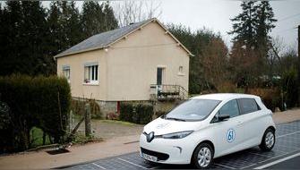 Francia pone en marcha la primera autopista eléctrica del mundo