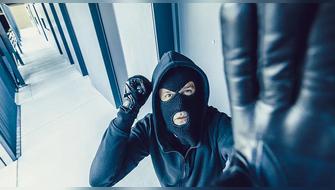 ¿Vas a viajar en familia?: conoce cómo mantener tu casa segura durante tu ausencia y evitar robos