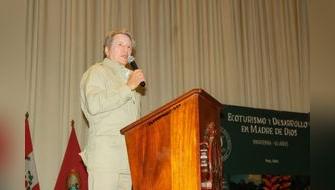 UNAMAD y aliados rinden homenaje a José Koechlin por 50 años impulsando el ecoturismo y la conservación en Madre de Dios