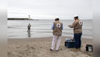 Reportan posible derrame de crudo en playa Los Yuyos