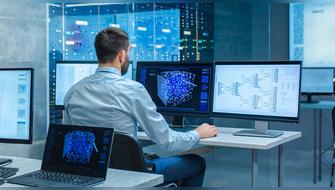 Ingeniería de Sistemas en el Perú: la carrera que más rápido se adapta al futuro