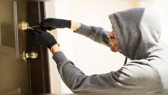 ¿Cómo prevenir robos en viviendas urbanas y de playa?: las medidas de seguridad que te podrían ayudar