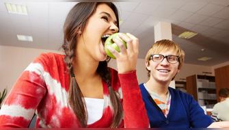 Alimentación saludable y rendimiento académico: la clave que te podría ayudar a mejorar tu vida universitaria