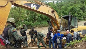 Ecuador aprueba cuestionada ley de minería