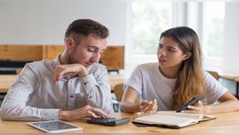 ¿Empiezas la universidad?: consejos clave para adaptarte con éxito al primer ciclo y destacar en tu vida universitaria