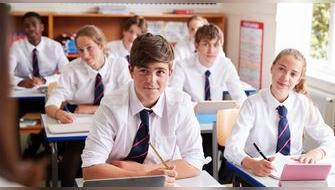 No solo calificaciones: competencias clave que definen el éxito de los estudiantes al egresar del colegio No solo calificaciones: competencias clave que definen el éxito de los estudiantes al egresar del colegio