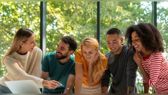 ¿Por qué la generación Z elige la tranquilidad en lugar de un ascenso laboral?