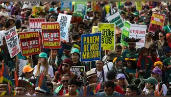 Jóvenes presentan una hoja de ruta contra los combustibles fósiles