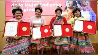 Lideresas indígenas: guardianas del ambiente y la cultura