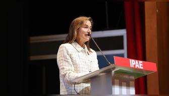 Marcela Benavides en CADE Educación 2026: "El Perú está retrasado en alfabetización digital" Marcela Benavides en CADE Educación 2026: "El Perú está retrasado en alfabetización digital"