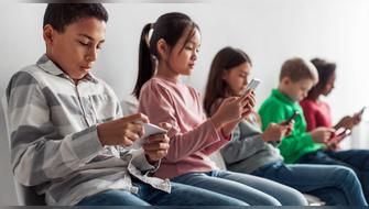 Unión Europea prohibiría redes sociales a menores de 13 años Unión Europea prohibiría redes sociales a menores de 13 años