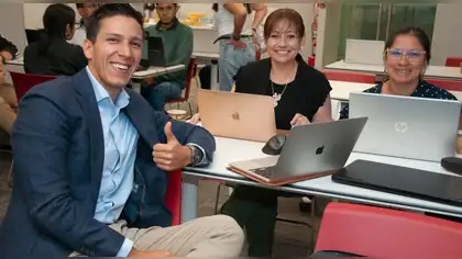 Peruanos participaron por primera vez en ‘Hackathon’ internacional de la Universidad de Harvard Peruanos participaron por primera vez en ‘Hackathon’ internacional de la Universidad de Harvard