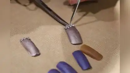 Crean uñas postizas biodegradables con algas y conchas marinas Crean uñas postizas biodegradables con algas y conchas marinas