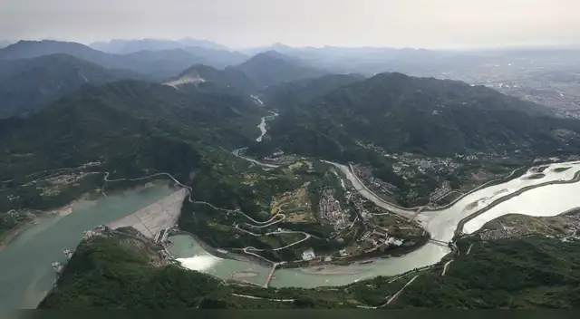 Dujiangyan: El milenario sistema de irrigación de China que es una proeza de la ingeniería ecológica