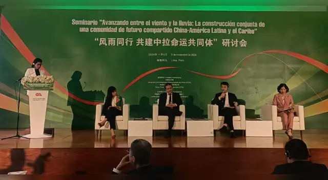 China y Perú estrechan lazos de amistad durante evento intercultural juvenil