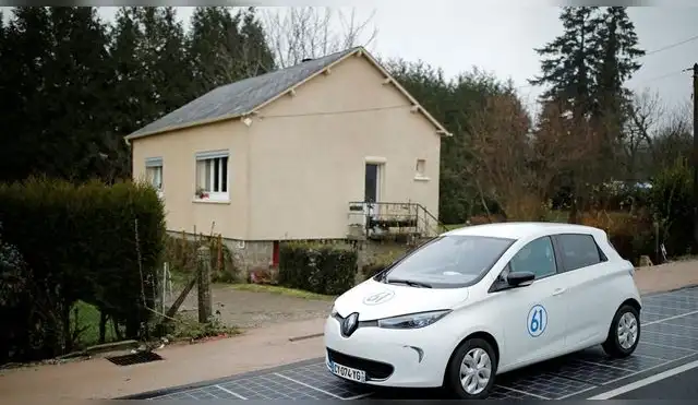 Francia pone en marcha la primera autopista eléctrica del mundo