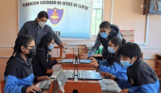 Escolares diseñaron proyectos de emprendimientos innovadores