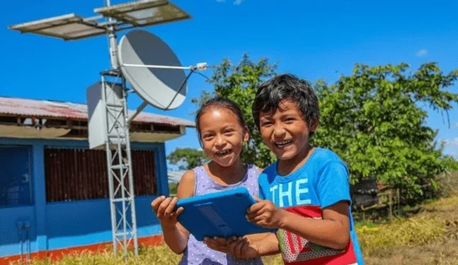 Comunidades de Purús tendrán acceso a internet satelital a través de “Conecta Selva”