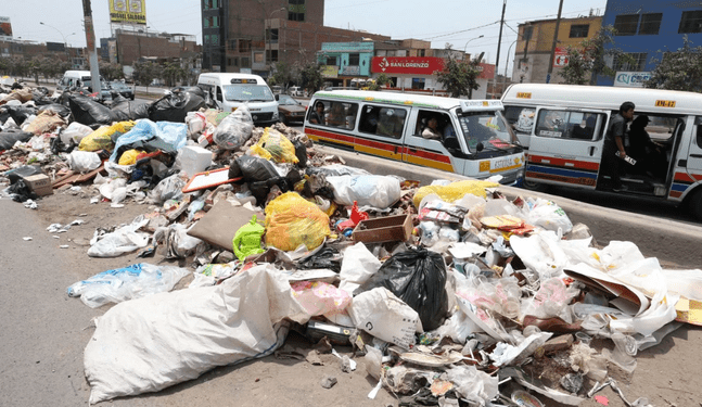 Ministerio de ambiente denunció a 3 municipalidades distritales por acumulación de basura en las calles