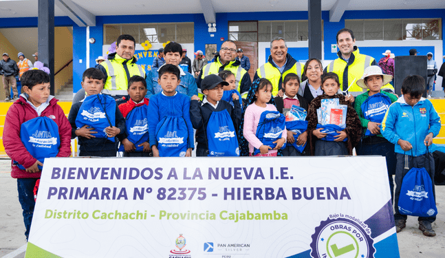 Pan American Silver construye colegio en Cajamarca