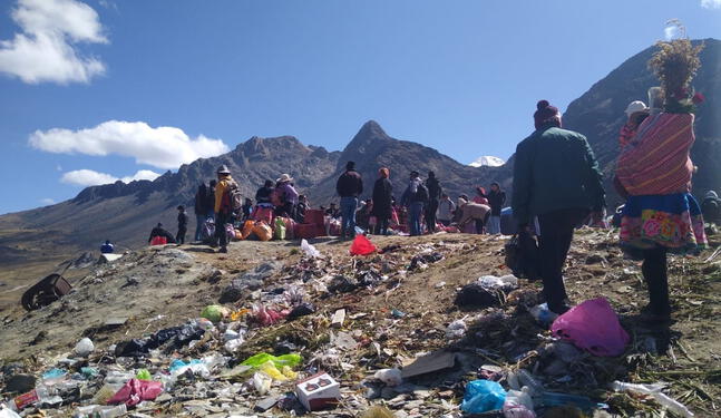 Prohíben ingreso envases de vidrio al nevado Huaytapallana