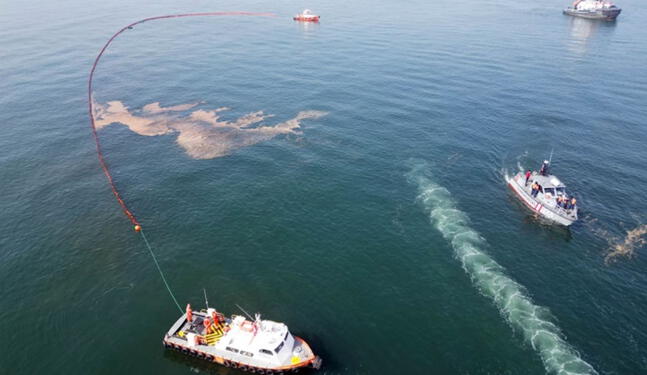 Ica: Despliegan simulacro de derrame de petróleo en Paracas