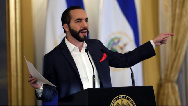 Nayib Bukele califica de “absurda” prohibición de minería en El Salvador