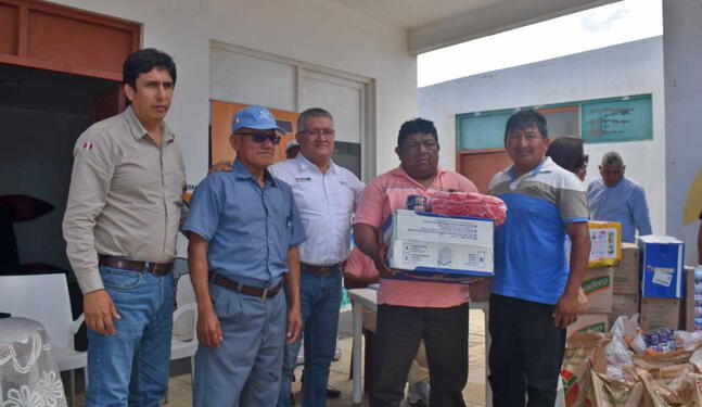 Pescadores reciben ayuda para afrontar afectación por los oleajes